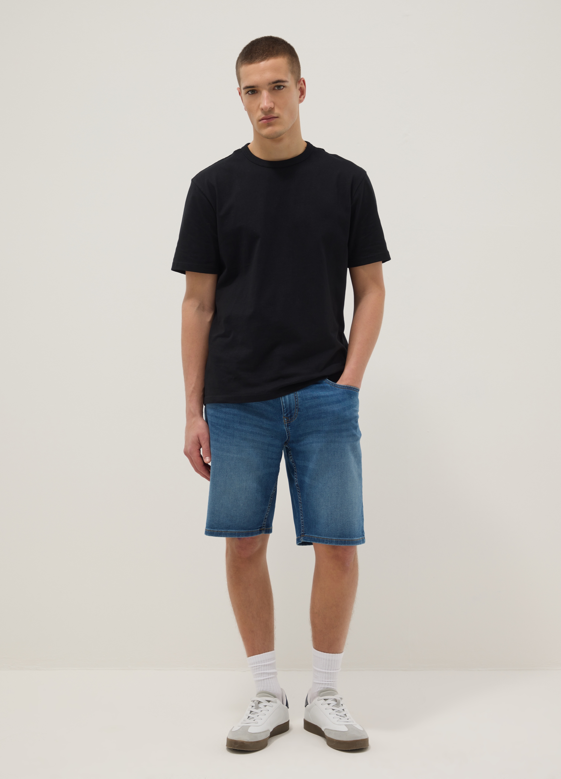 Shorts Vaqueros Azules En Mezcla De Algodón Elástico, Corte Regular, Hombre, Lavado medio, Talla: 50