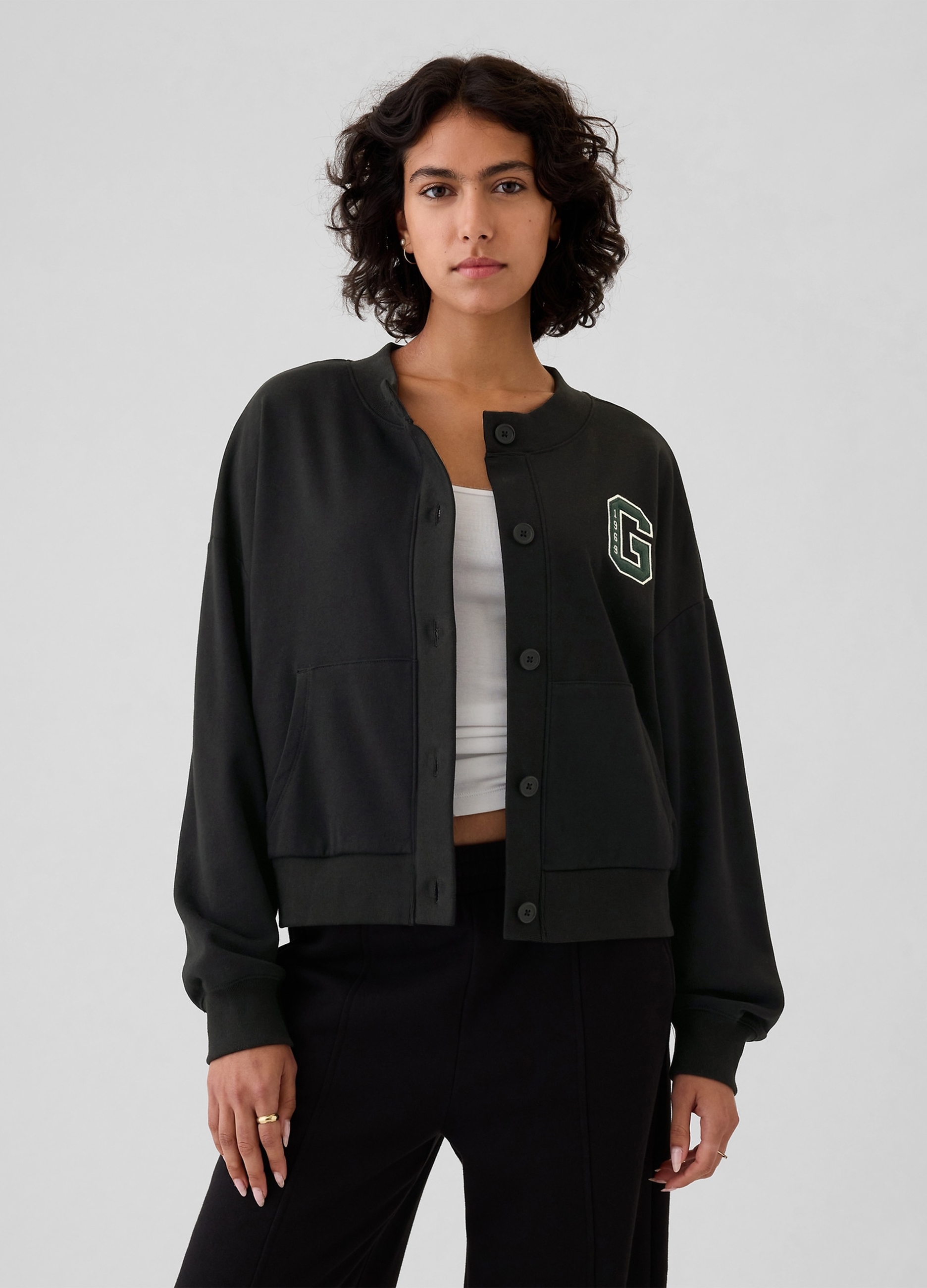 GAP, Felpa Over Con Bottoni Ricamo Logo, Donna, Nero, Taglia: XS