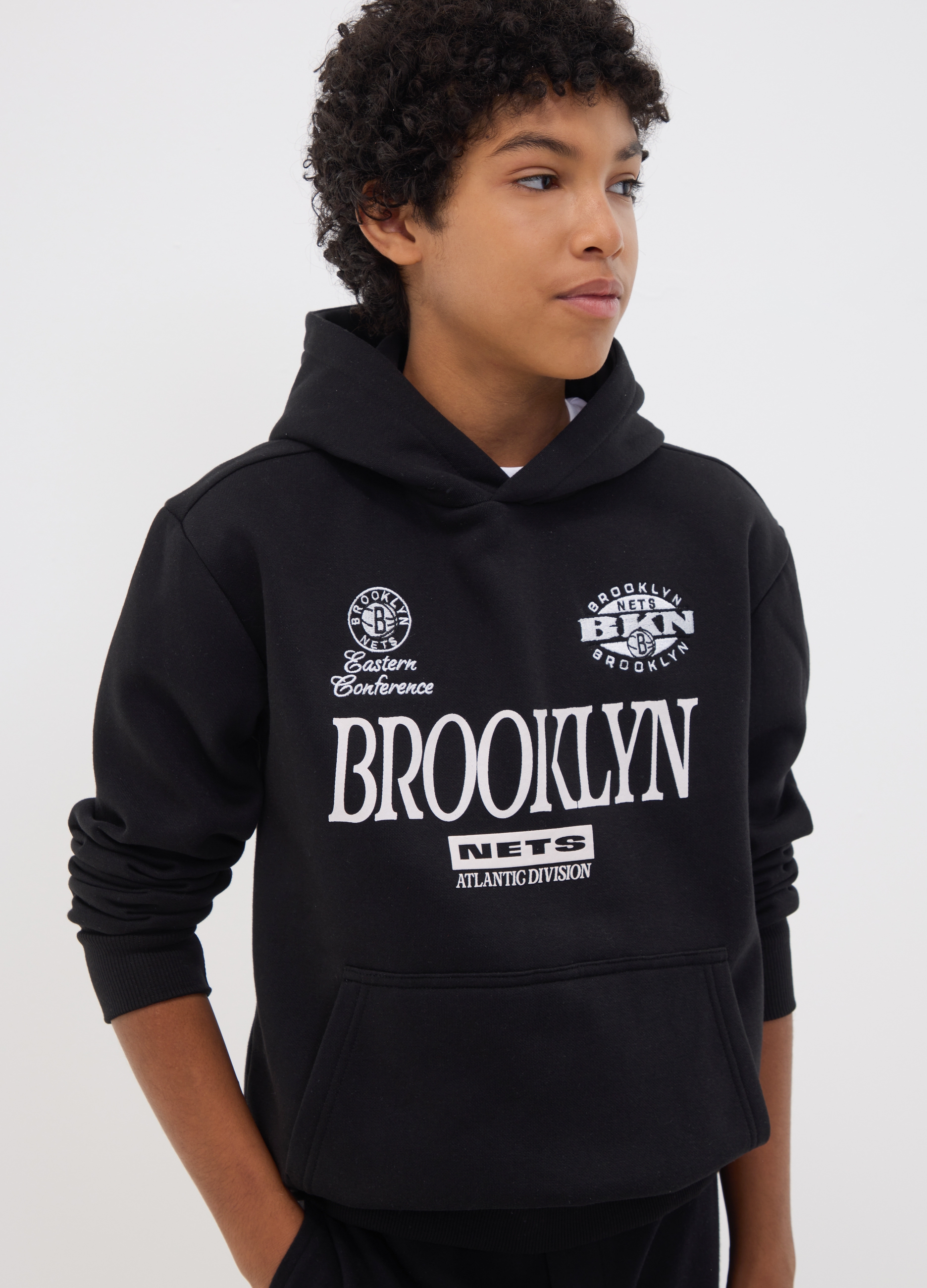 NBA, Felpa Nera Con Cappuccio In Misto Cotone E Stampa Brooklyn Nets Per Ragazzo, Bambino, Nero, Taglia: 10-11