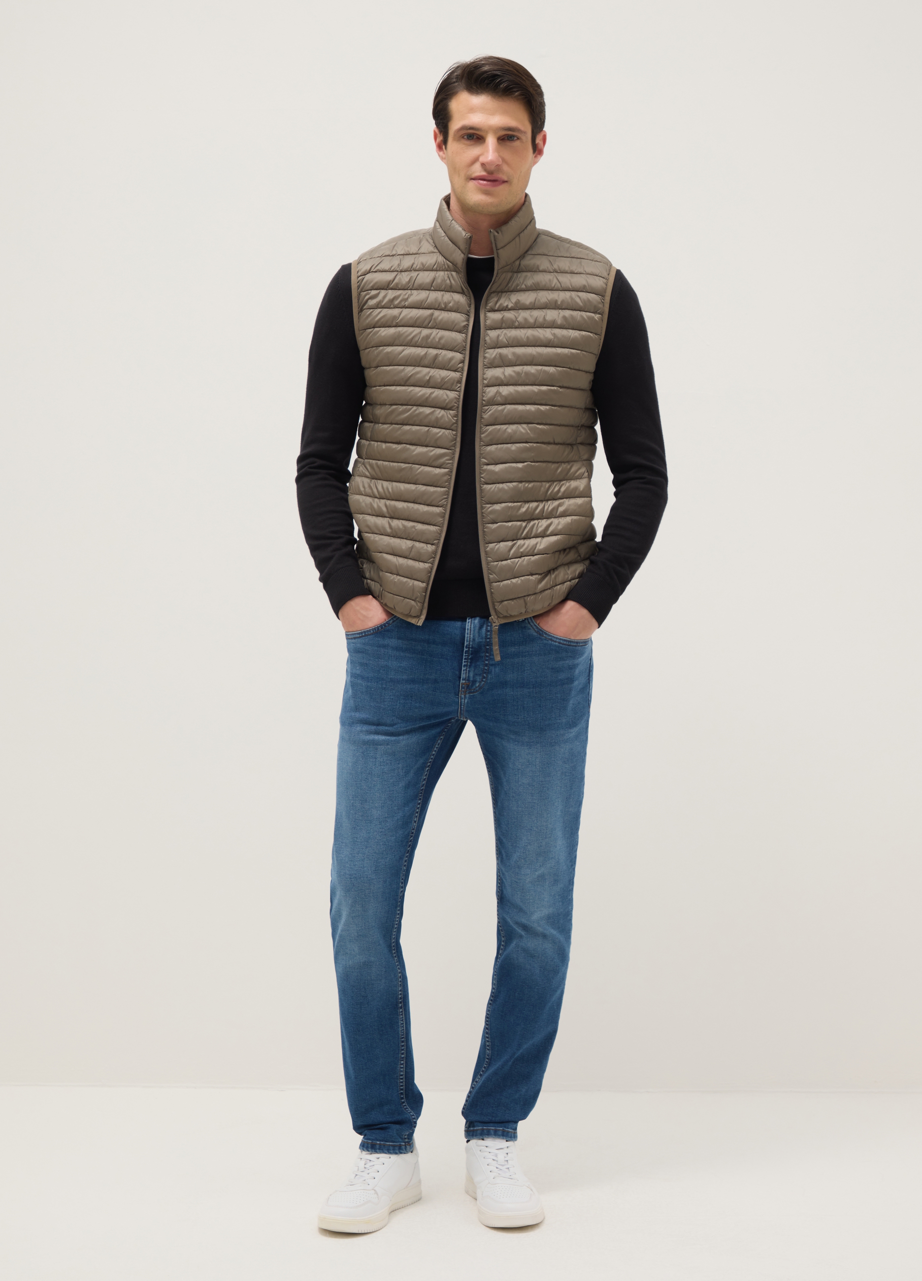 Chaleco Ultraligero Marrón Ajuste Regular Sin Capucha, Hombre, Marrón claro, Talla: XXL