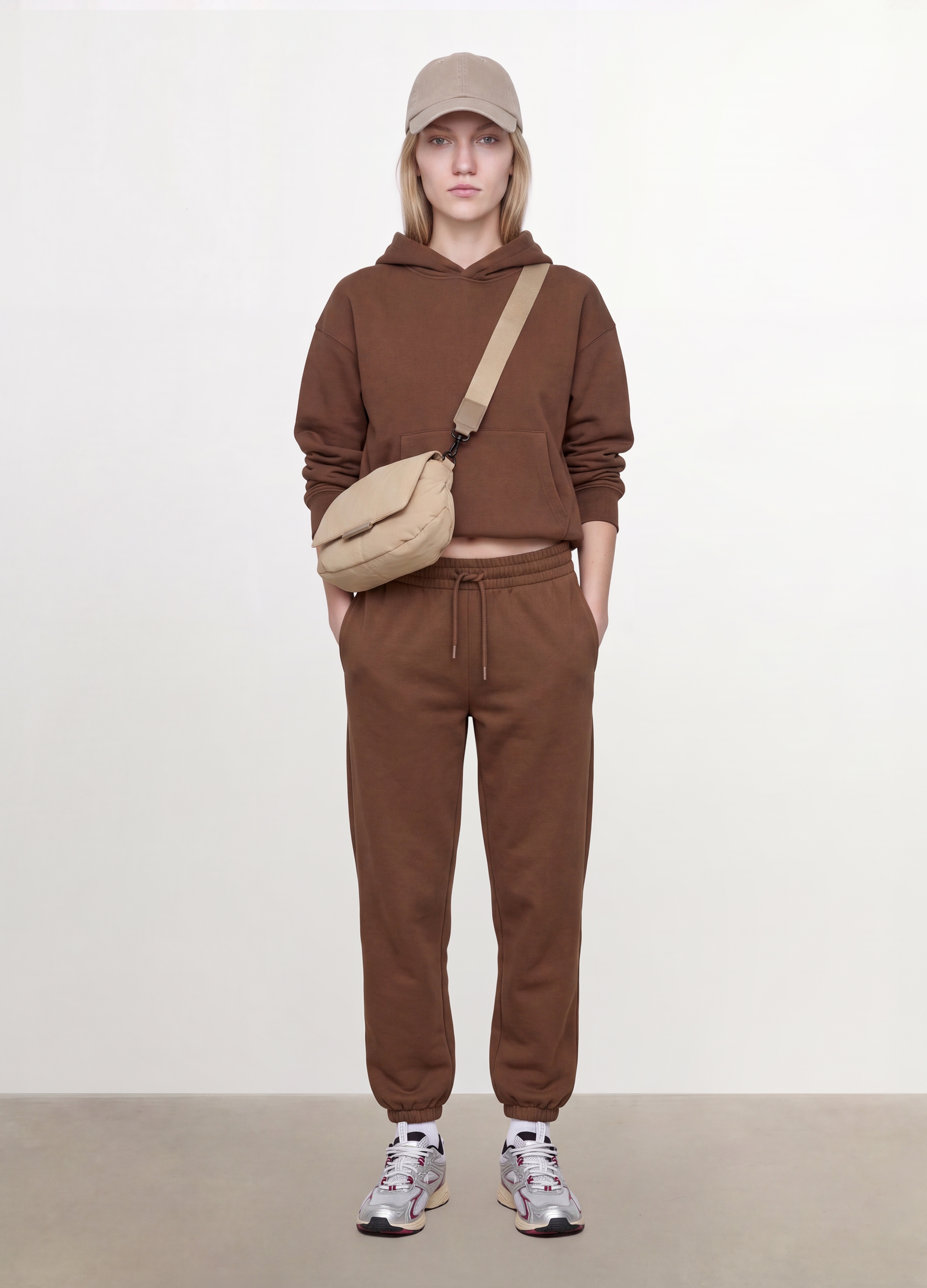 OVS, Pantaloni Jogger Marroni In Misto Cotone Con Vita Elasticizzata Regular Fit, Donna, Marrone, Taglia: L