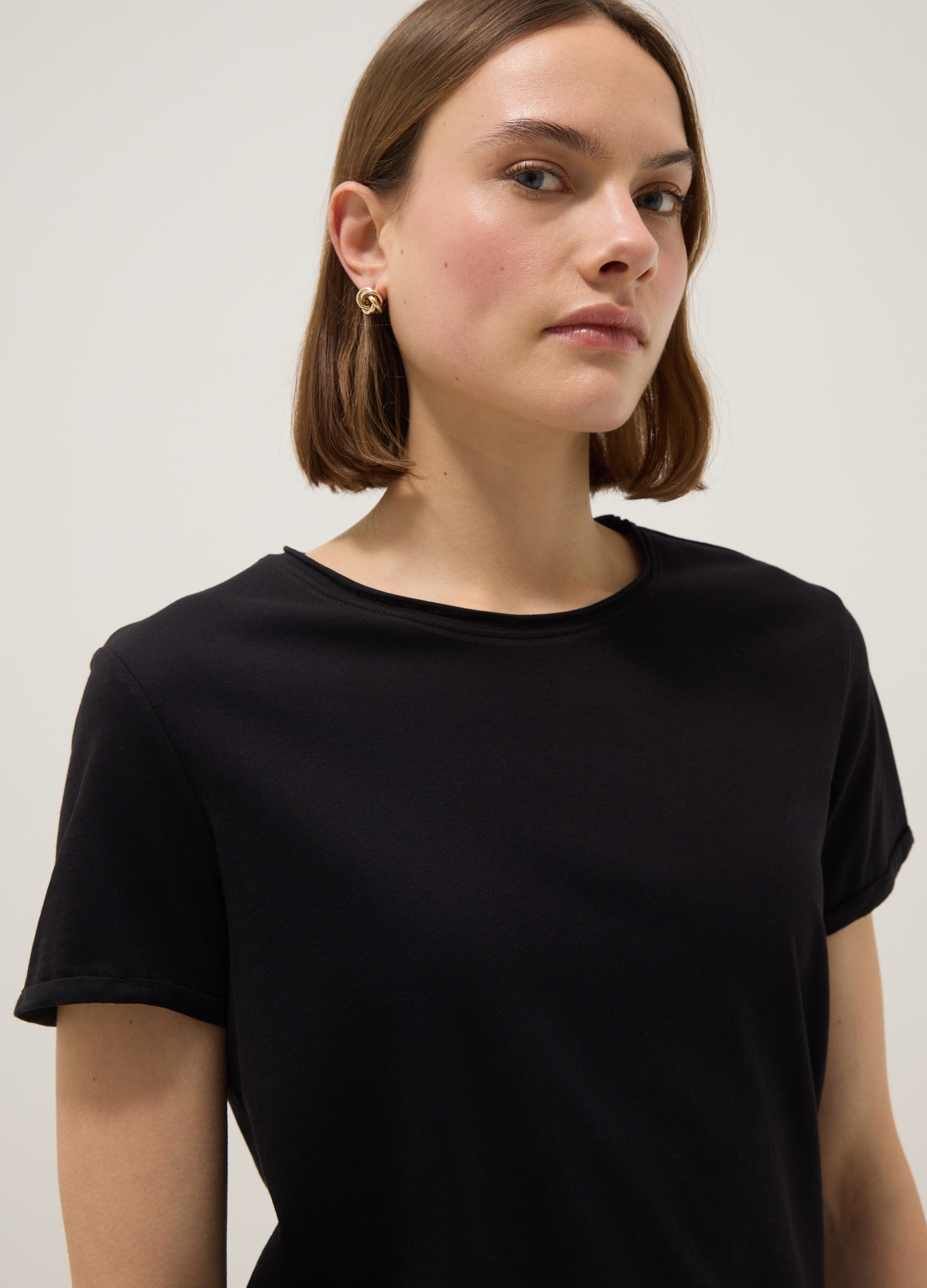 Camiseta De Manga Corta Negra De Puro Algodón Con Corte Regular, Mujer, Gunmetal, Talla: 40