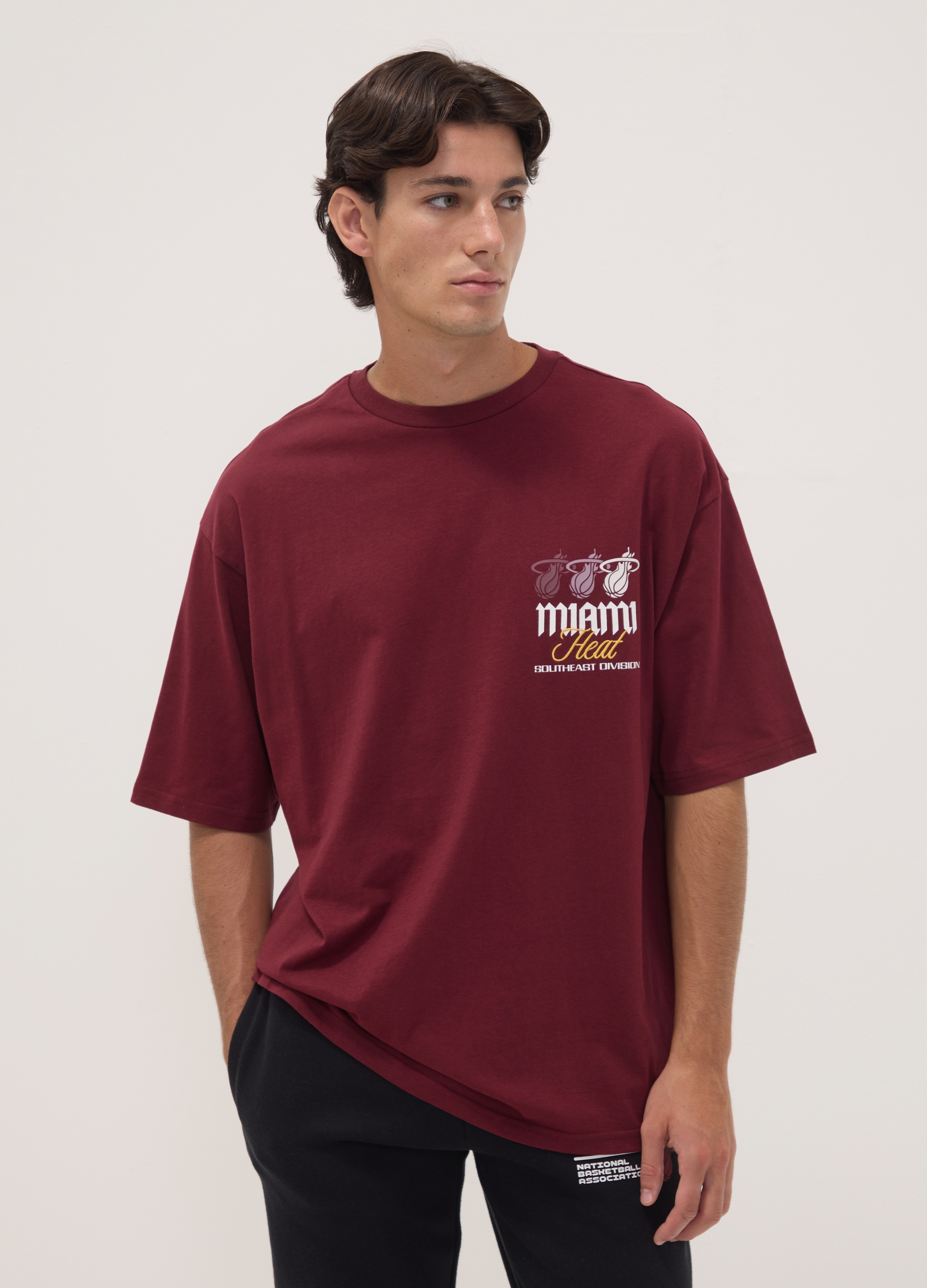 NBA, T-shirt Rossa In Puro Cotone Con Stampa Miami Heat, Uomo, Rosso, Taglia: S