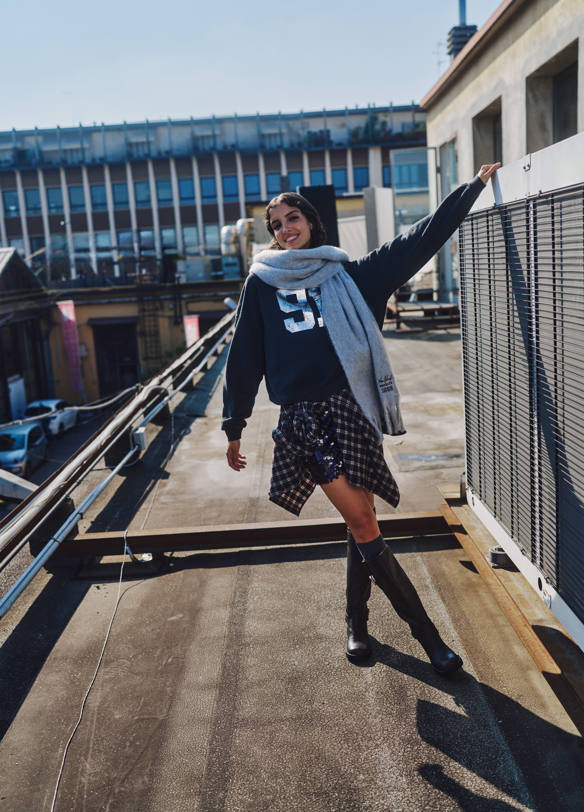 B.ANGEL, Sciarpa Grigia Con Frange, Donna, Grigio, Taglia: ONE SIZE