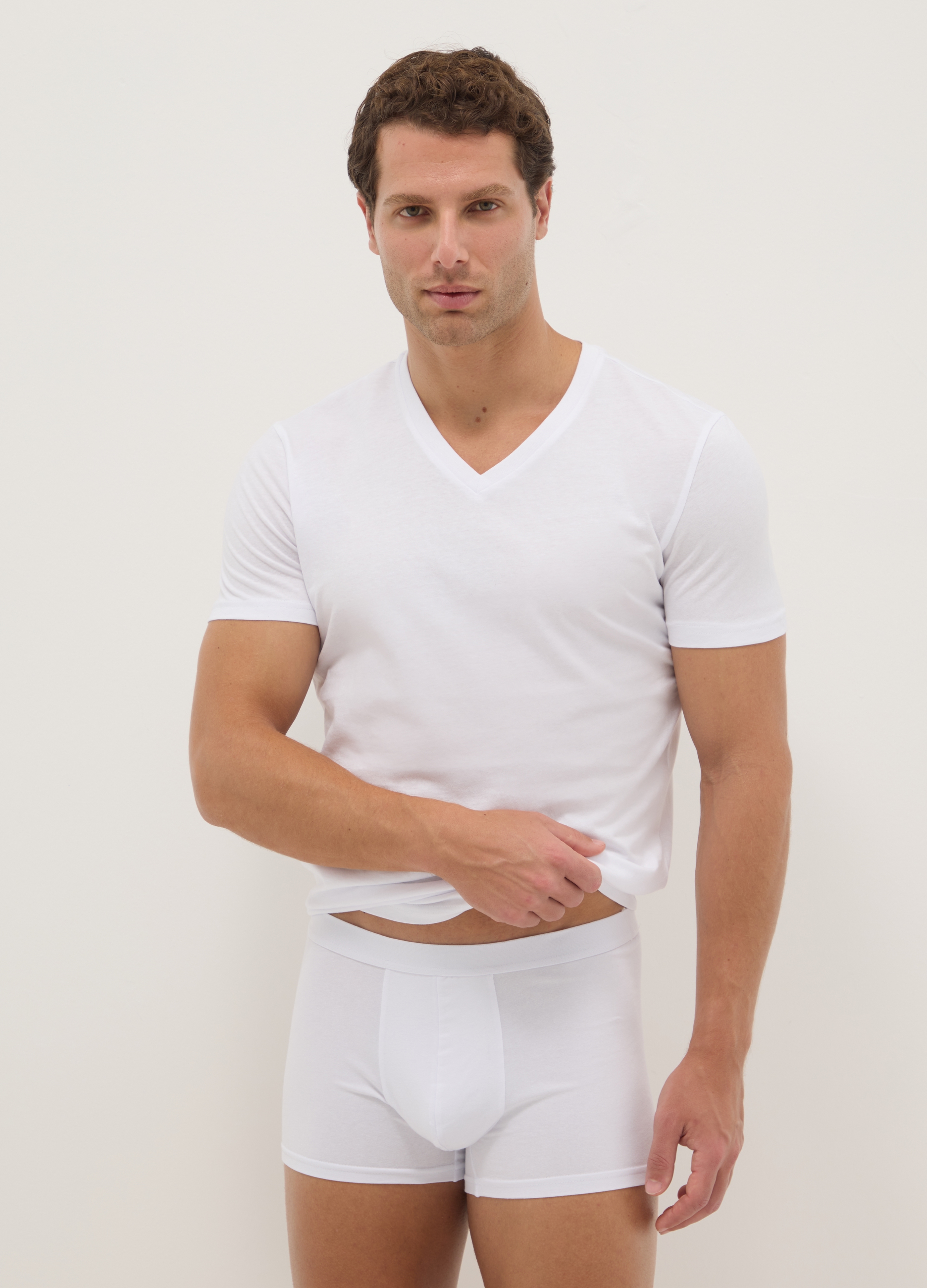 Tripack De Camisetas Blancas De Cuello En V En Algodón Puro, Corte Regular, Hombre, Blanco óptico, Talla: XXL