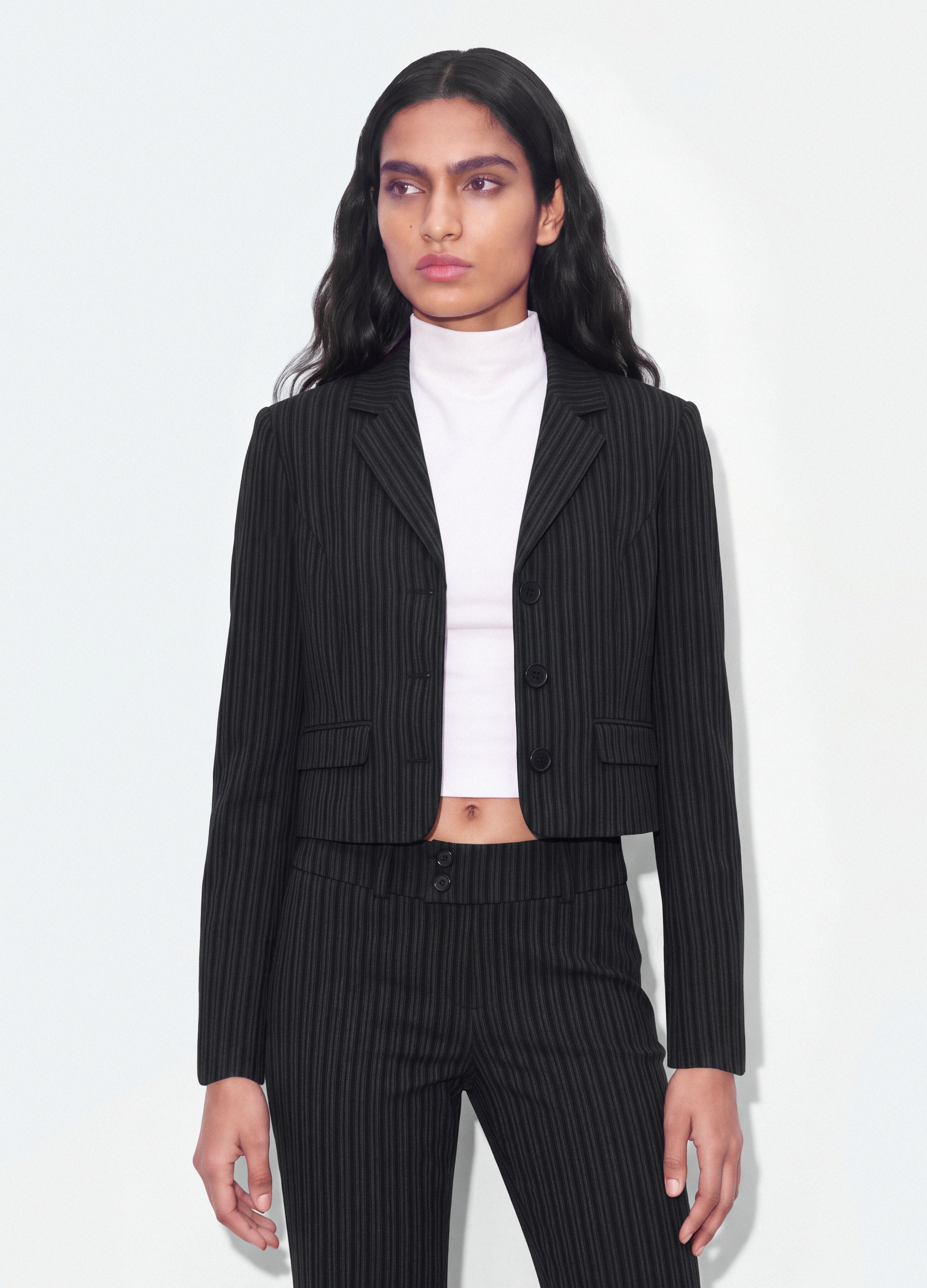 B.ANGEL, Blazer Nero Cropped In Viscosa Elasticizzata Con Rever Classici Slim Fit, Donna, Nero, Taglia: XS