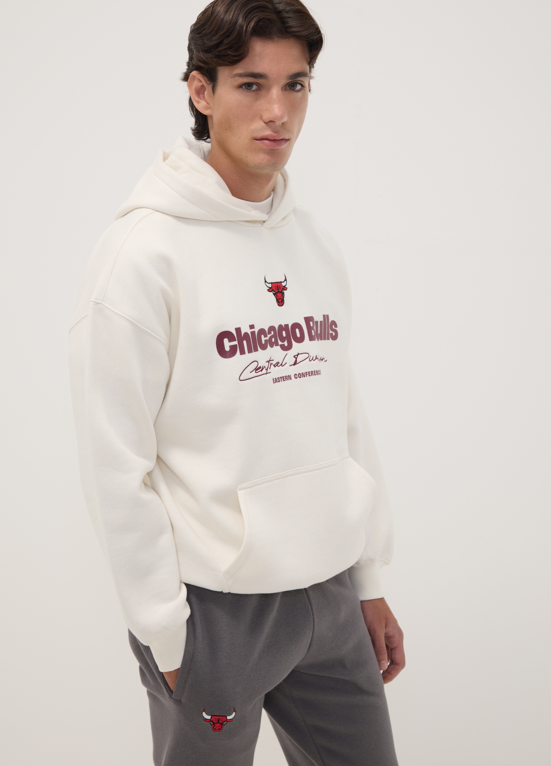 NBA, Felpa Con Cappuccio Bianca In Misto Cotone Con Stampa Chicago Bulls, Uomo, Bianco, Taglia: S