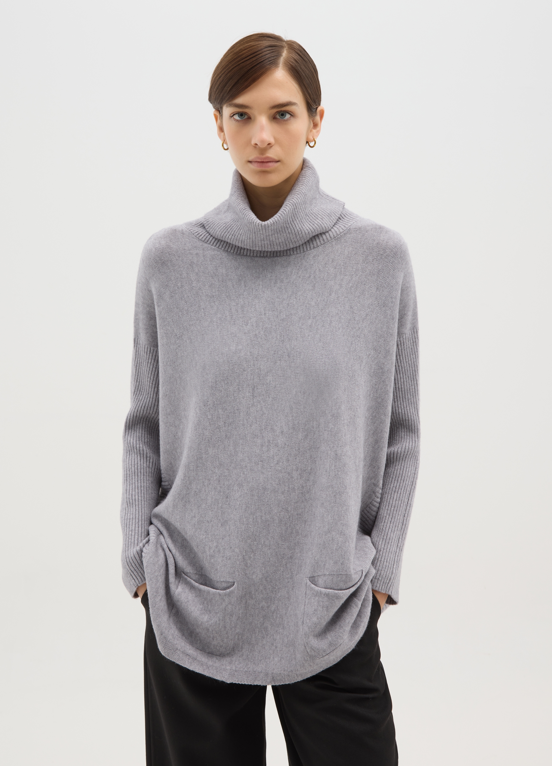 HYBRID, Maglione Lungo Grigio Regular Fit Con Collo Alto, Donna, Grigio, Taglia: FASUL