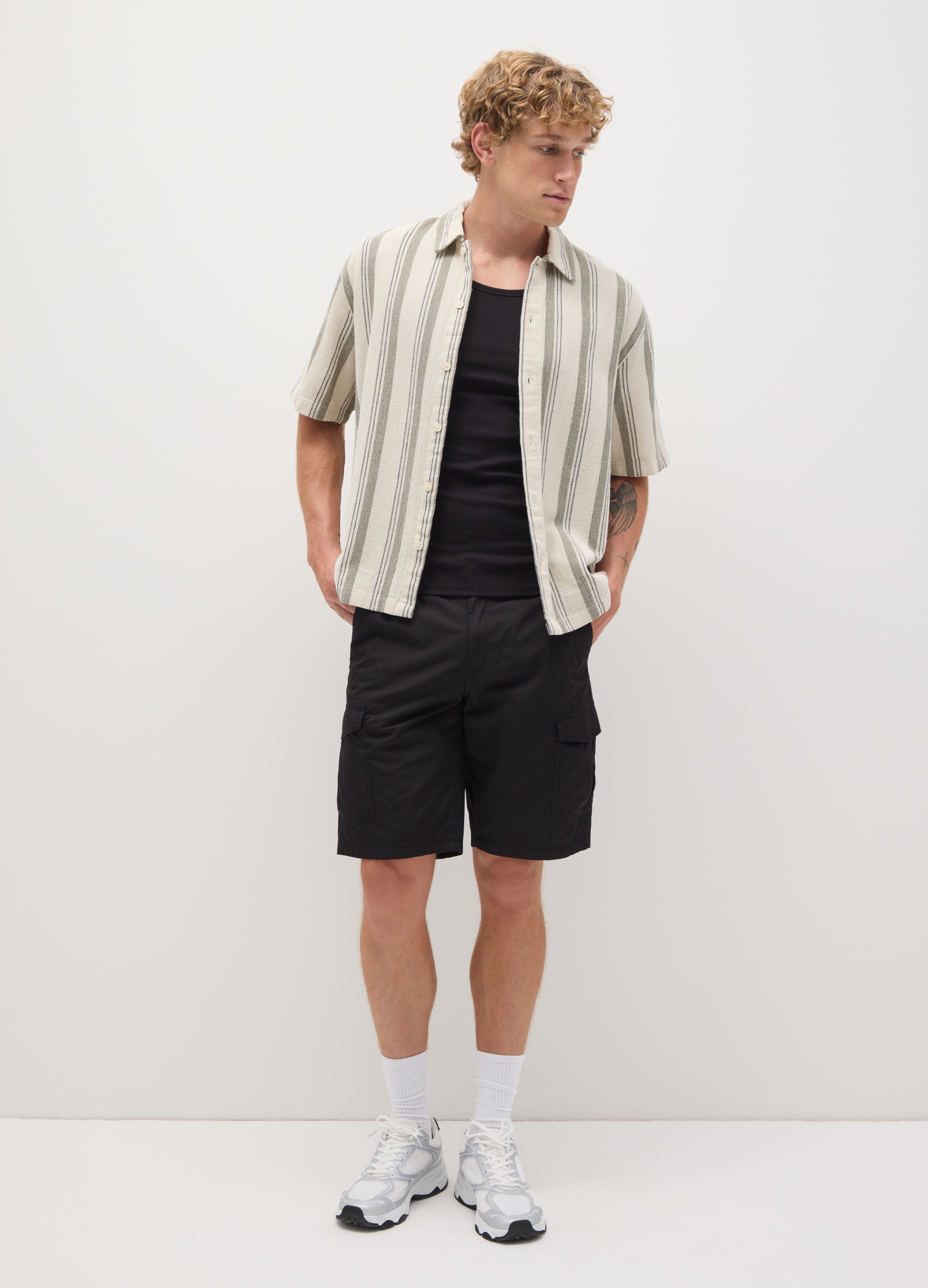 OVS, Bermuda Da Uomo In Puro Cotone Nero Regular Fit Con Tasche Cargo, Nero, Taglia: 46