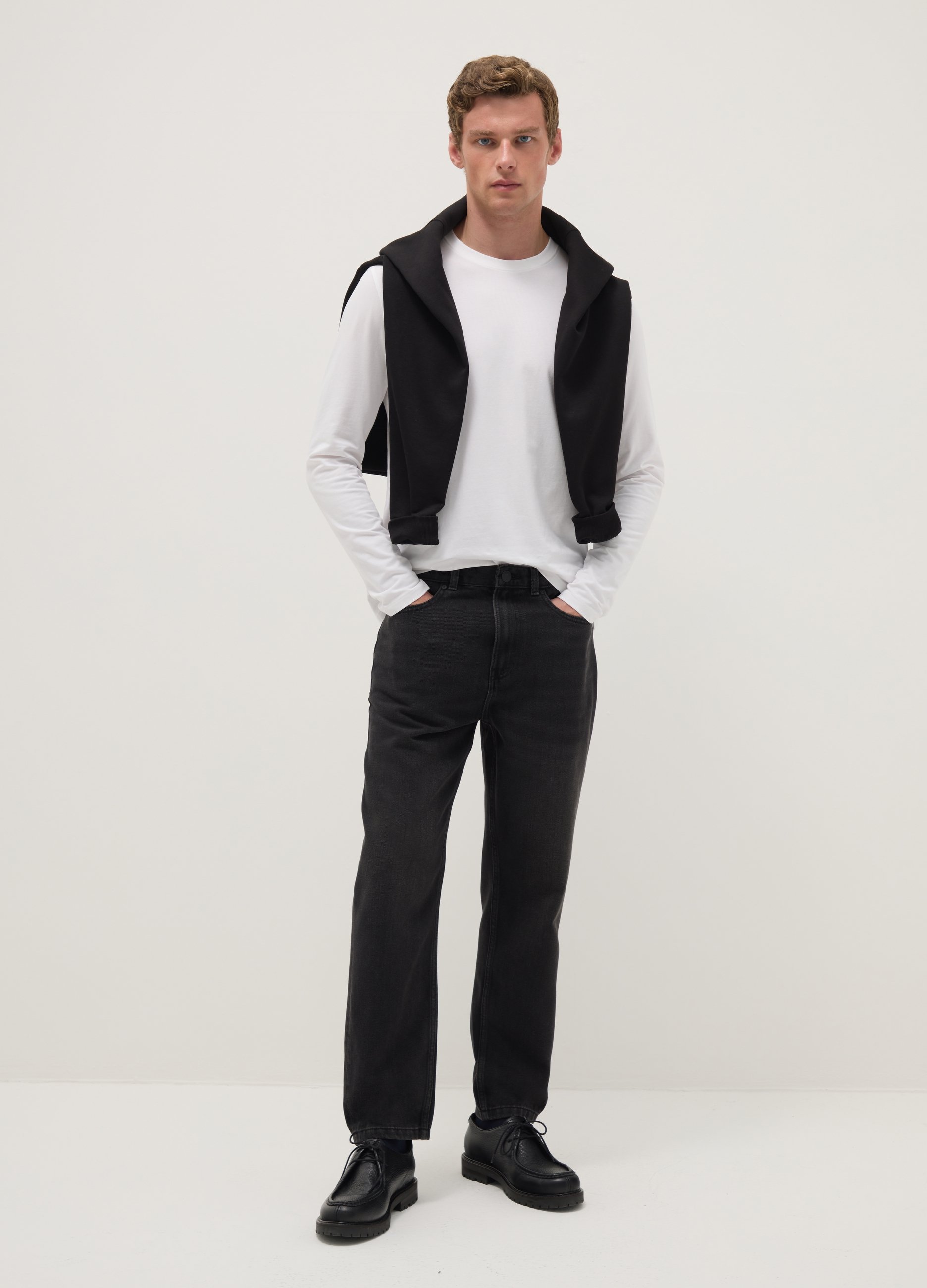 OVS, Jeans Neri In Misto Cotone Vestibilità Regular Tapered, Uomo, Nero, Taglia: 44