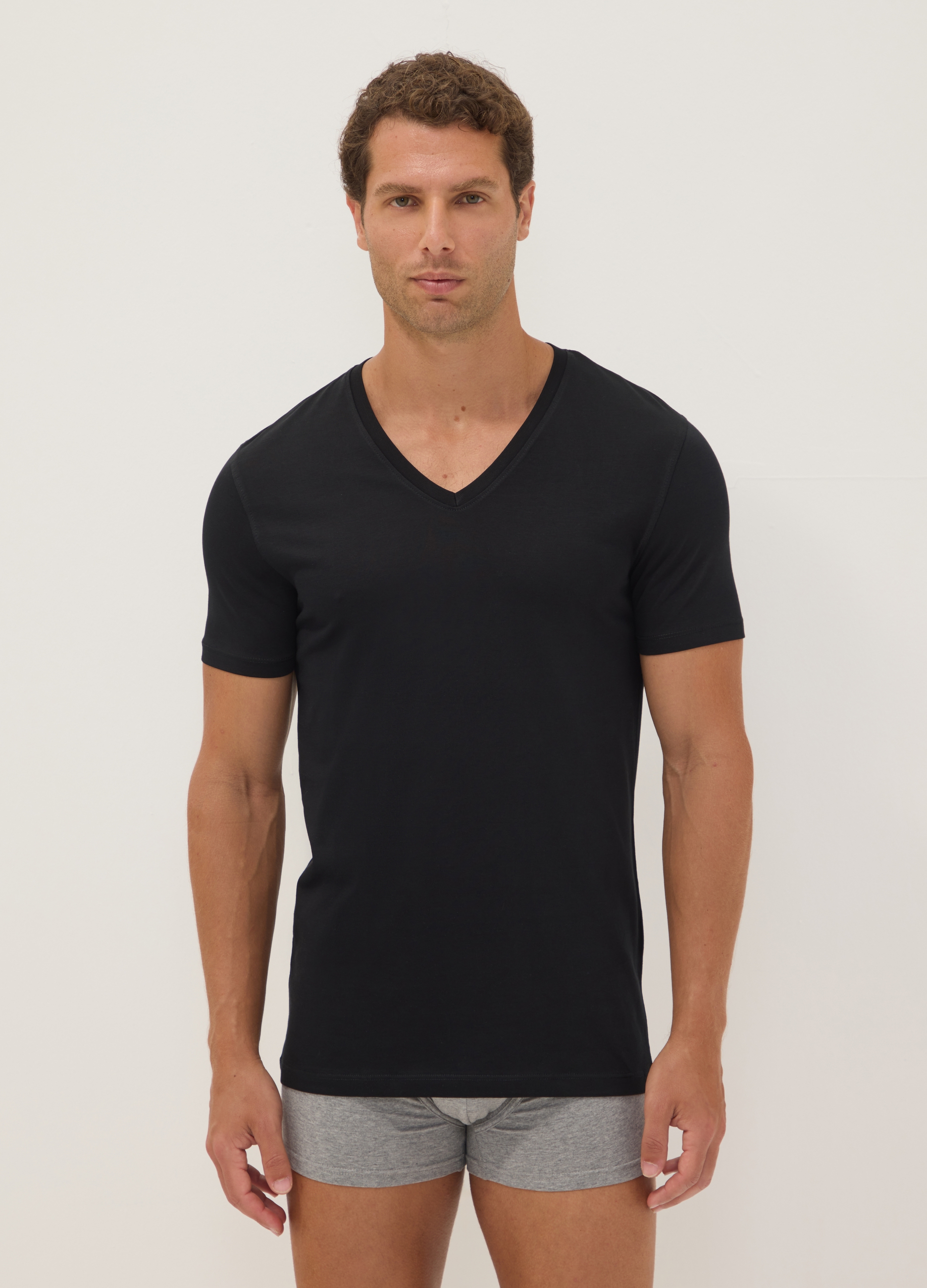 OVS, T-shirt Nera In Puro Cotone Supima Con Scollo A V Regular Fit, Uomo, Nero, Taglia: M