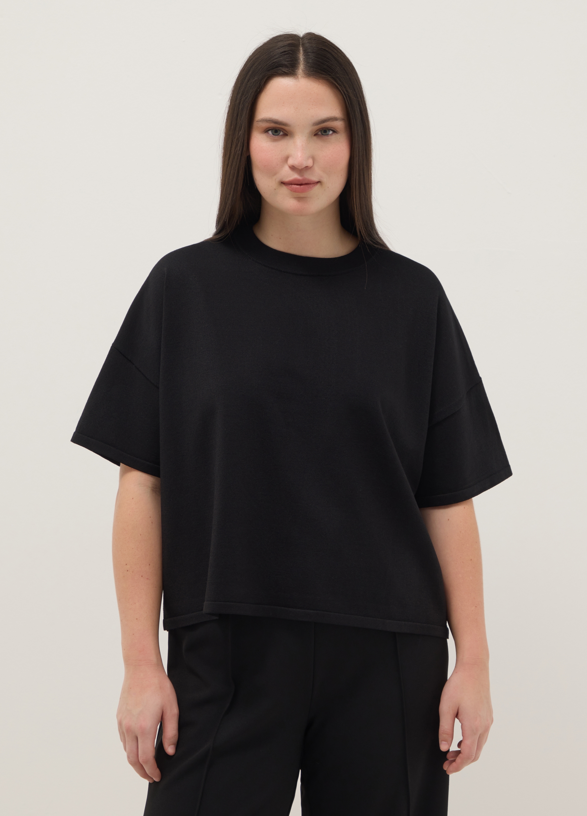 Top Corto Negro Oversize Con Cuello Redondo, Mujer, Gunmetal, Talla: XXL
