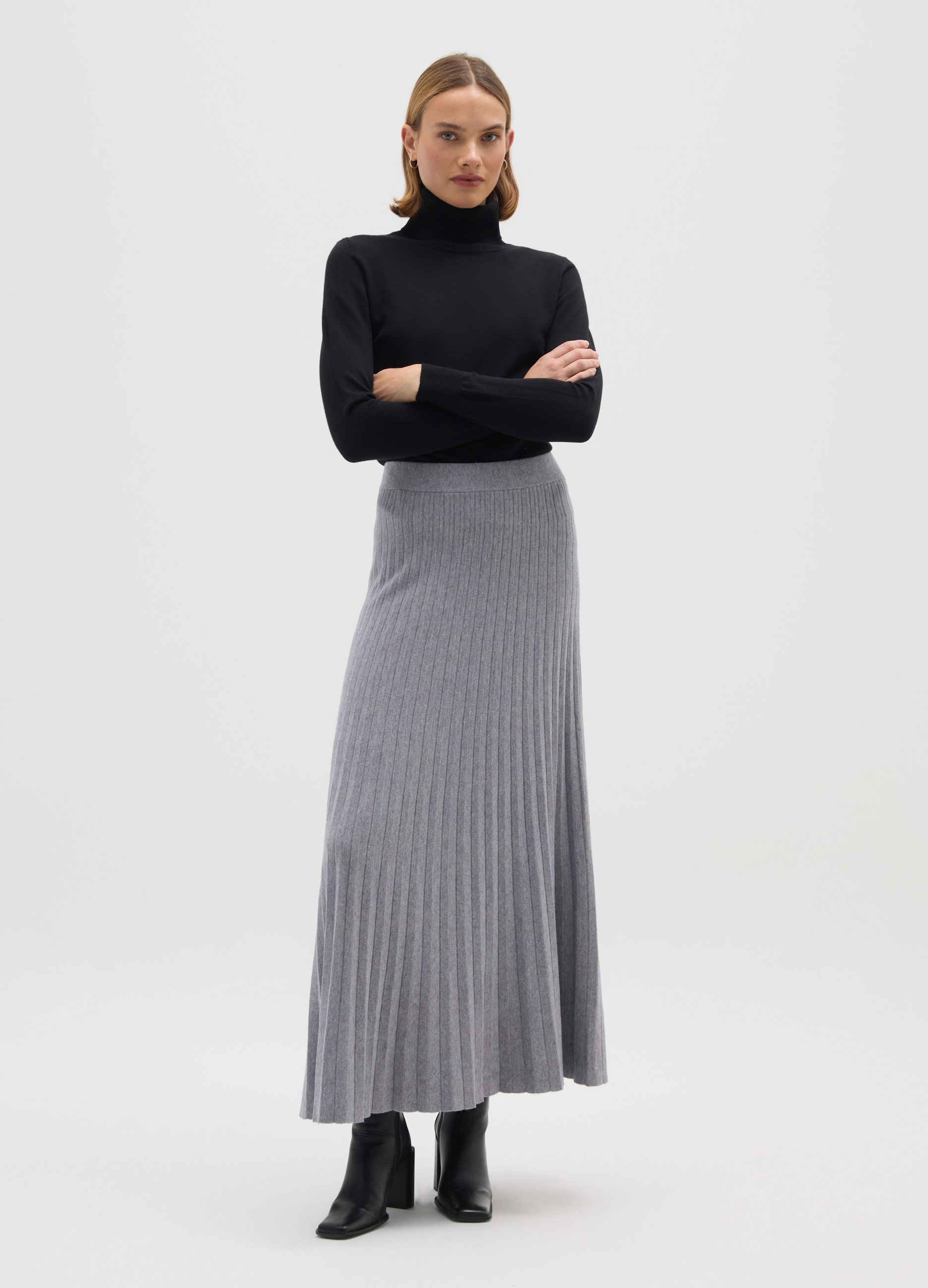 HYBRID, Maglia Nera A Collo Alto Regular Fit, Donna, Nero, Taglia: S/M