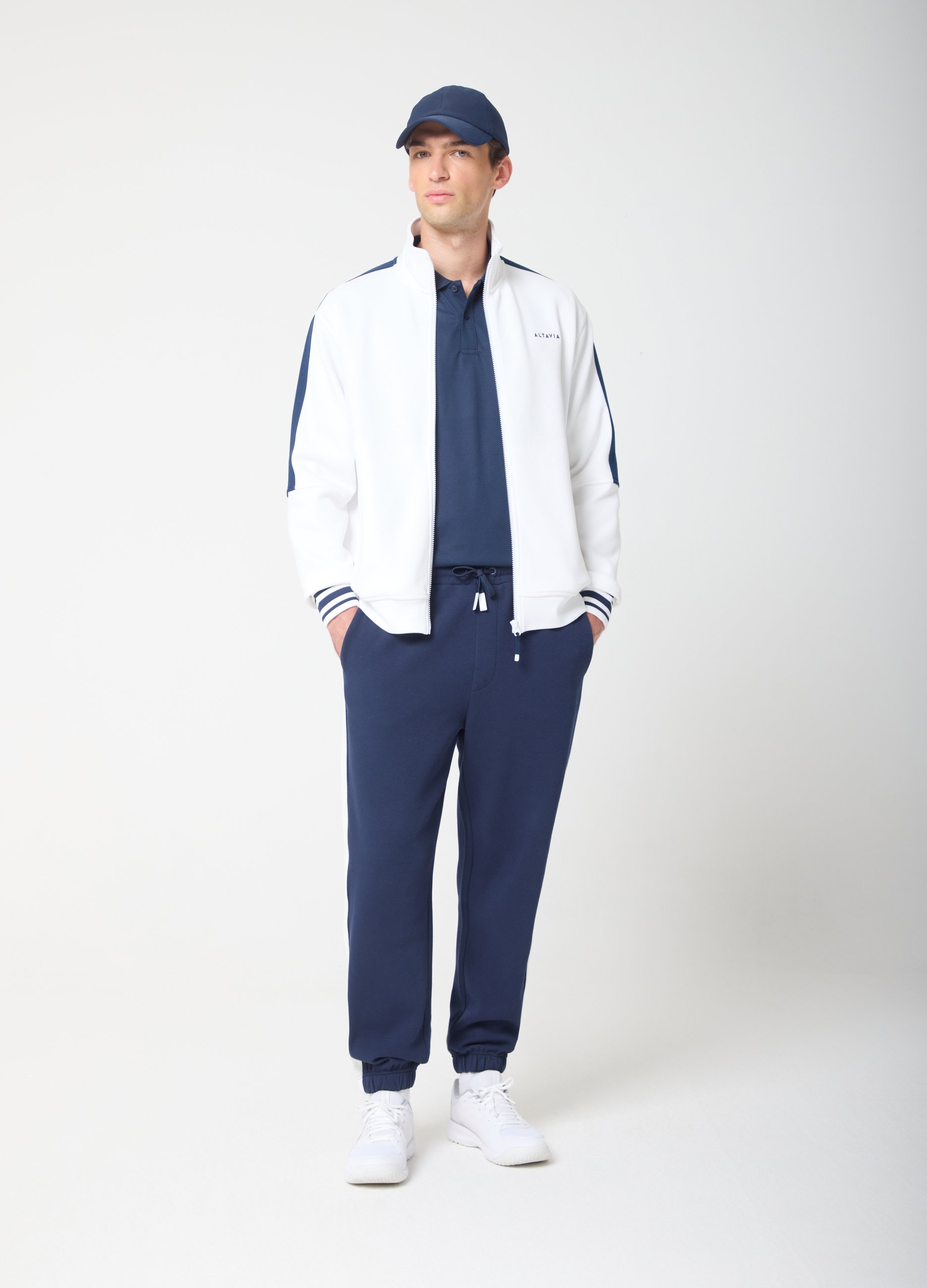 OVS, Jogginghose Aus Stretchstoff Mit Seitenstreifen Altavia Court, Mann, Blau/Weiß, Größe: XL